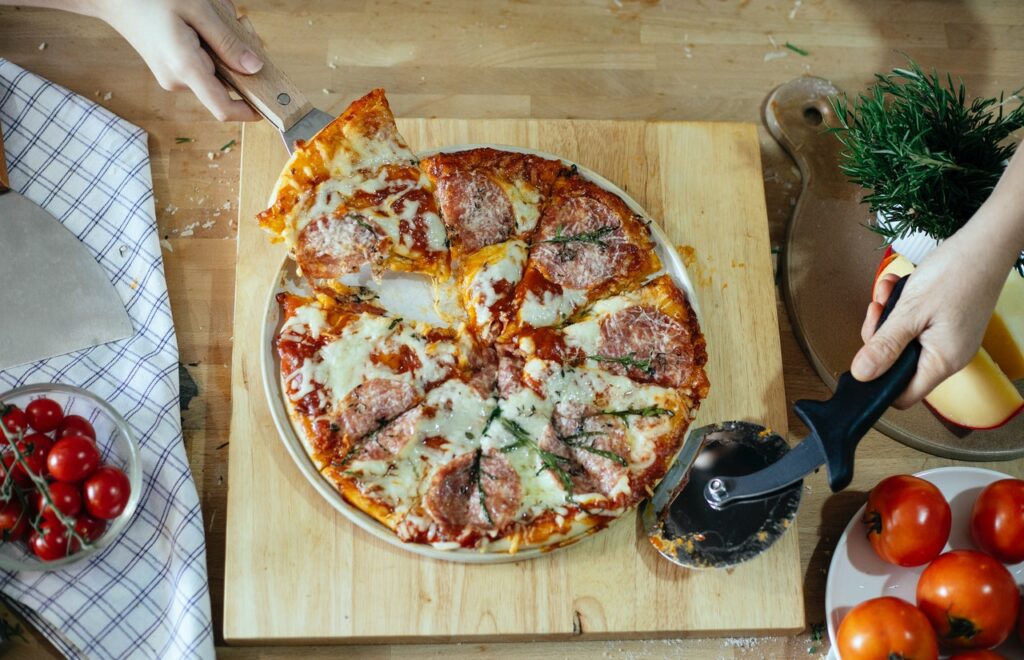 Pizza pan opener Pizza pan