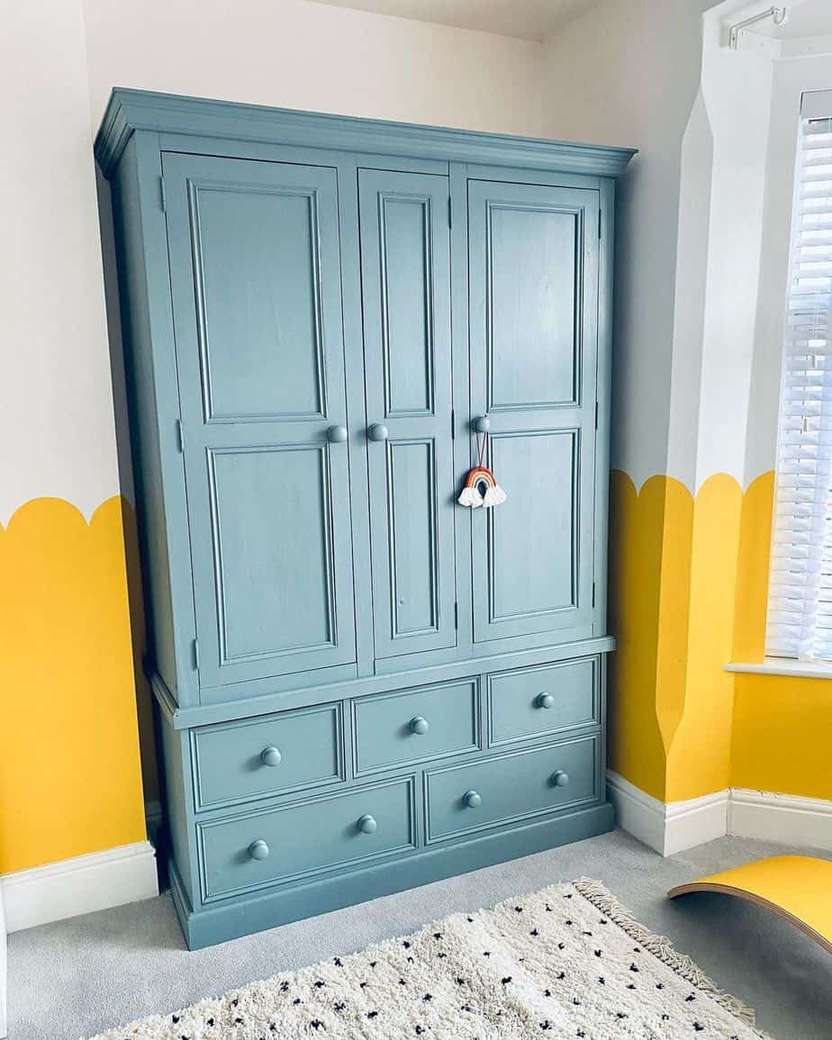 scalloped designs