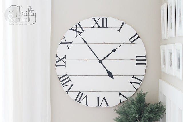 DIY Shiplap Clock