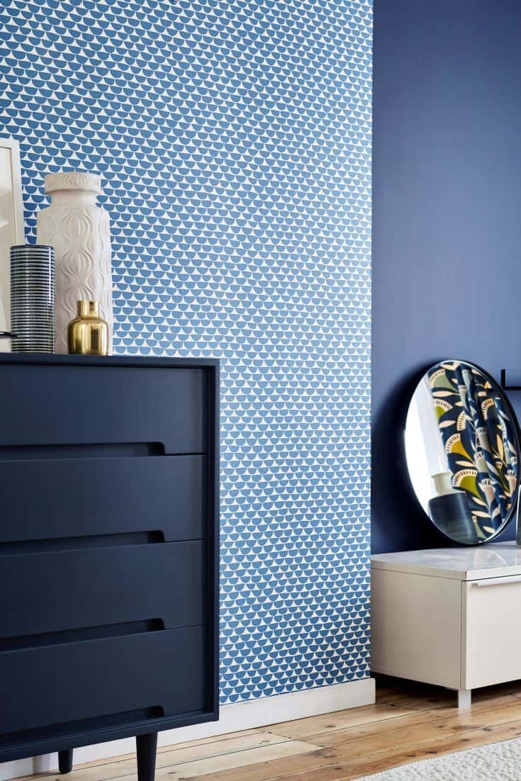patterned blue wallpaper