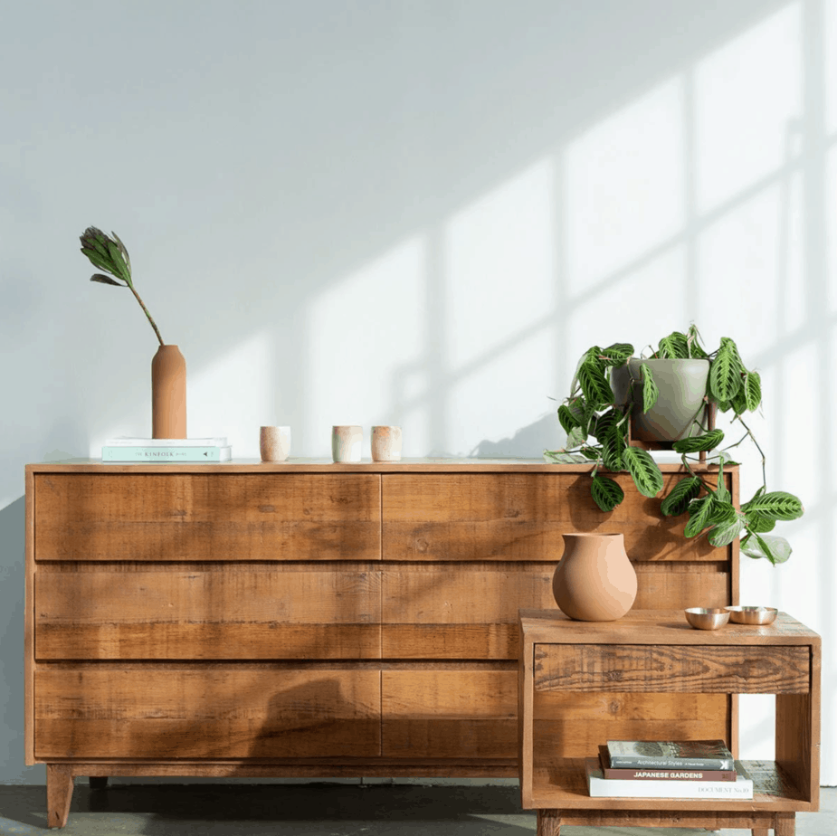 reclaimed wood furniture