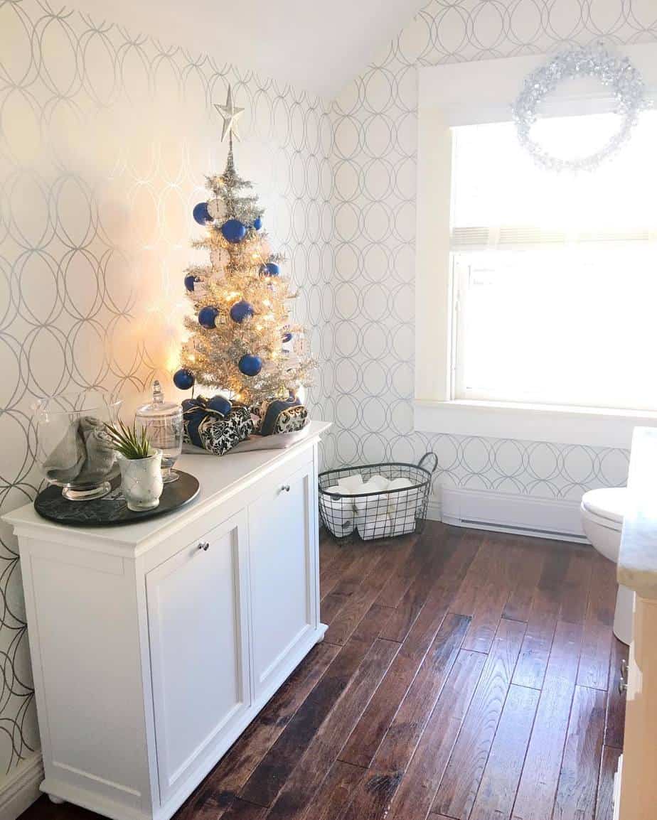 mini christmas tree