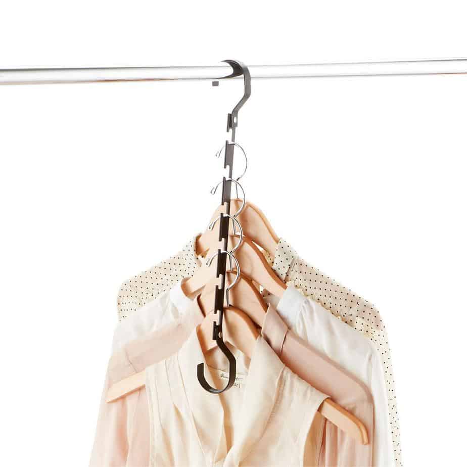 staggered clothing storage