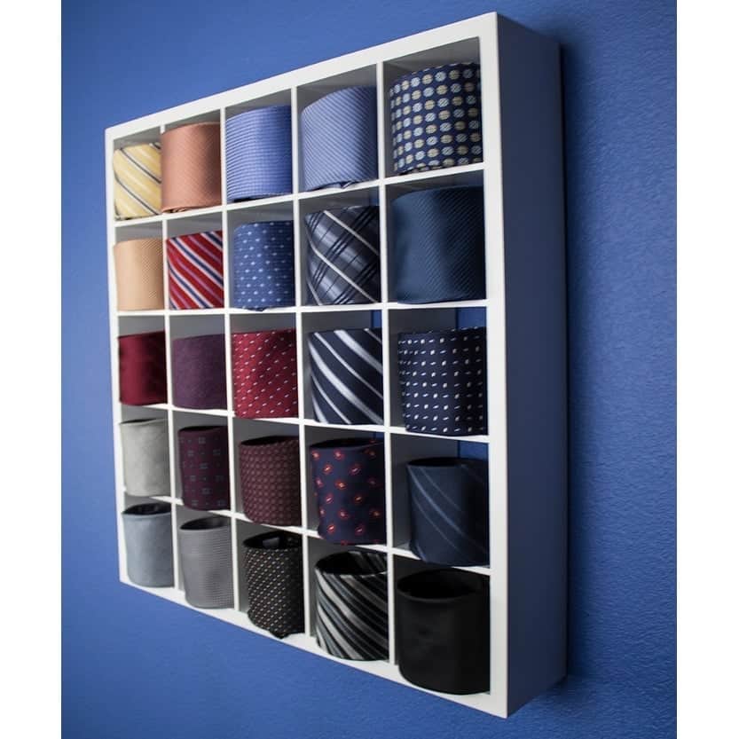 tie organizer