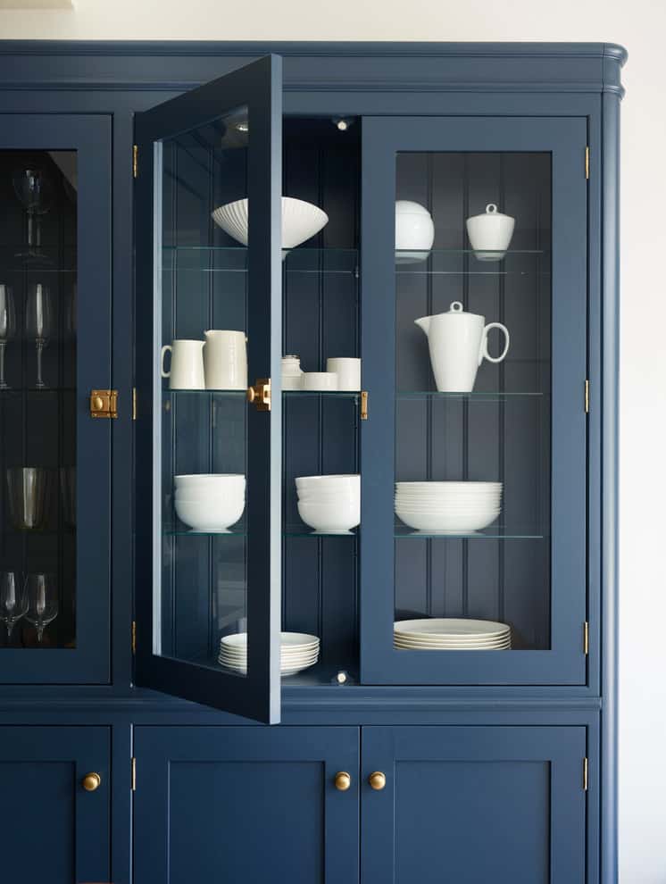 Showcase Your Tableware With Display Cabinets