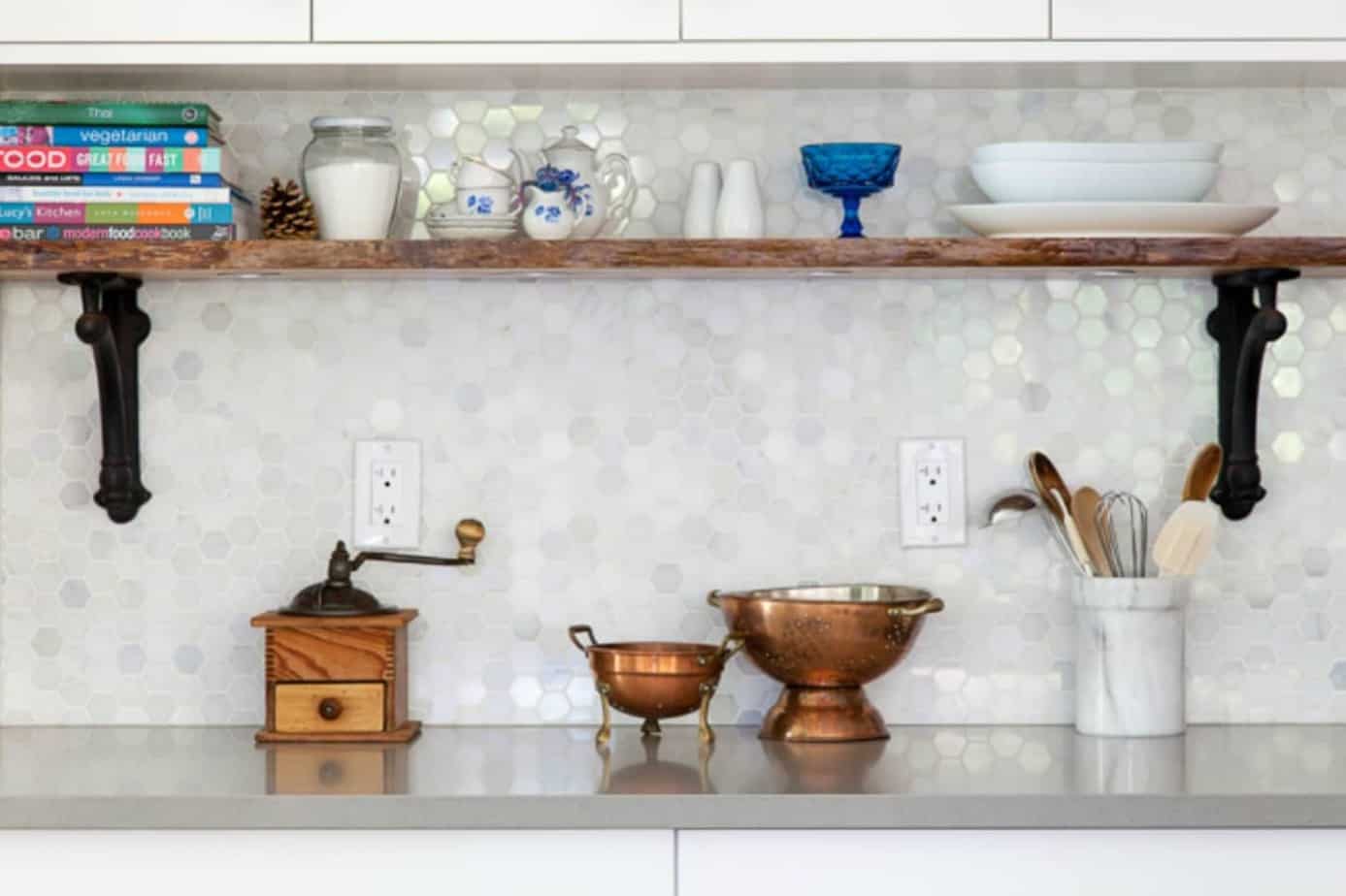 15. Storage Below Your Upper Cabinets
