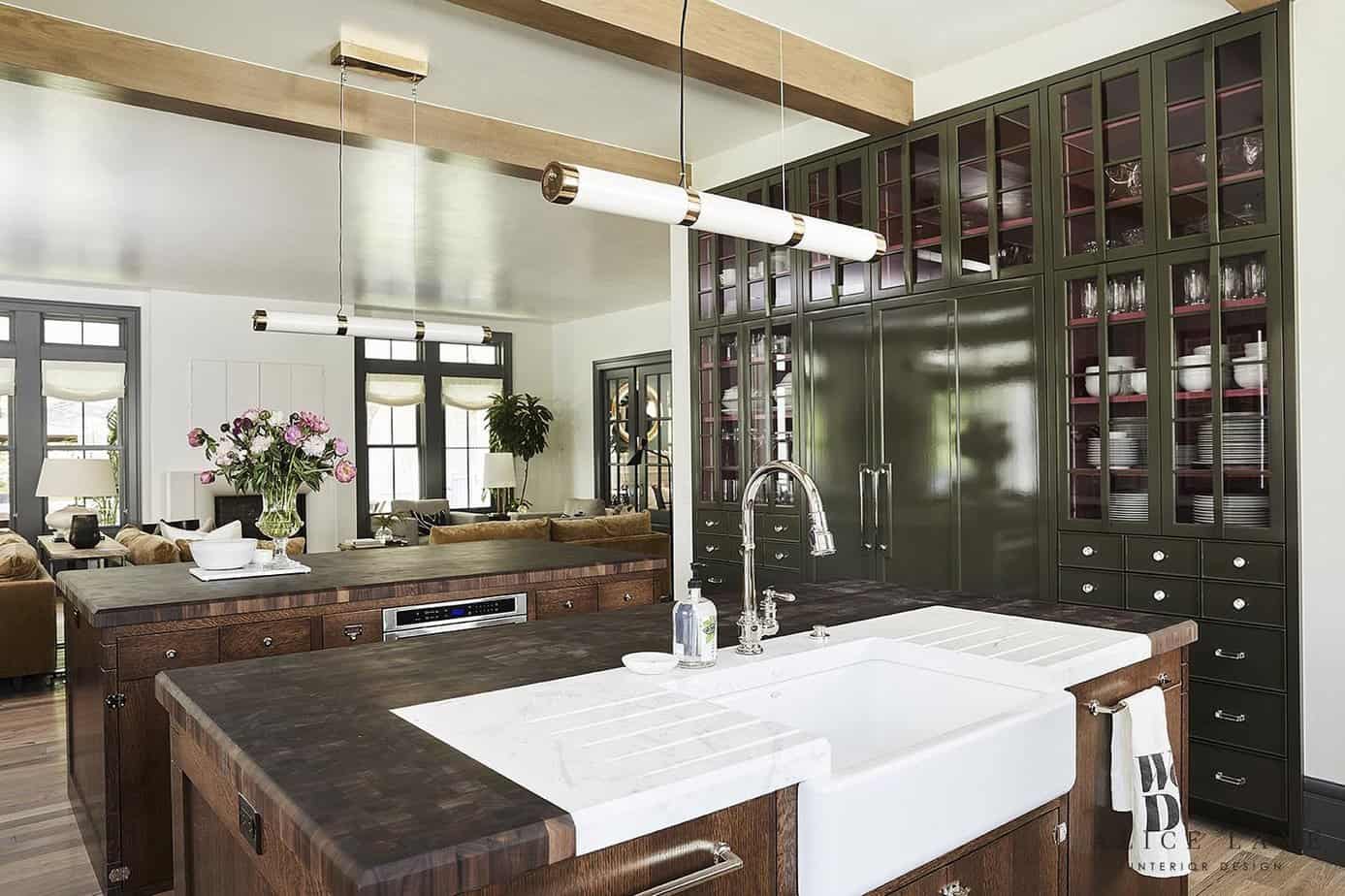 farmhouse sink