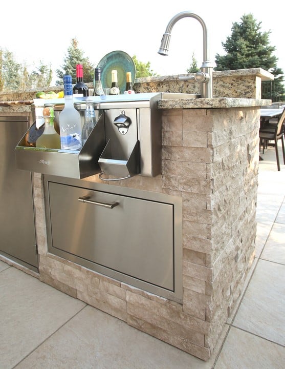 beverage center