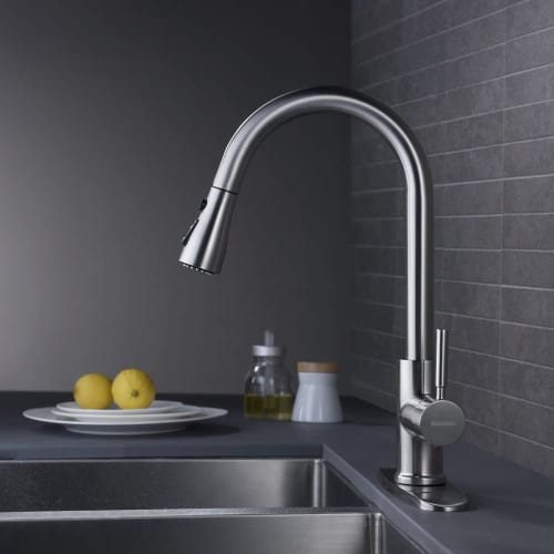 3. WEWE Single Handle Pull Out Kitchen Faucet