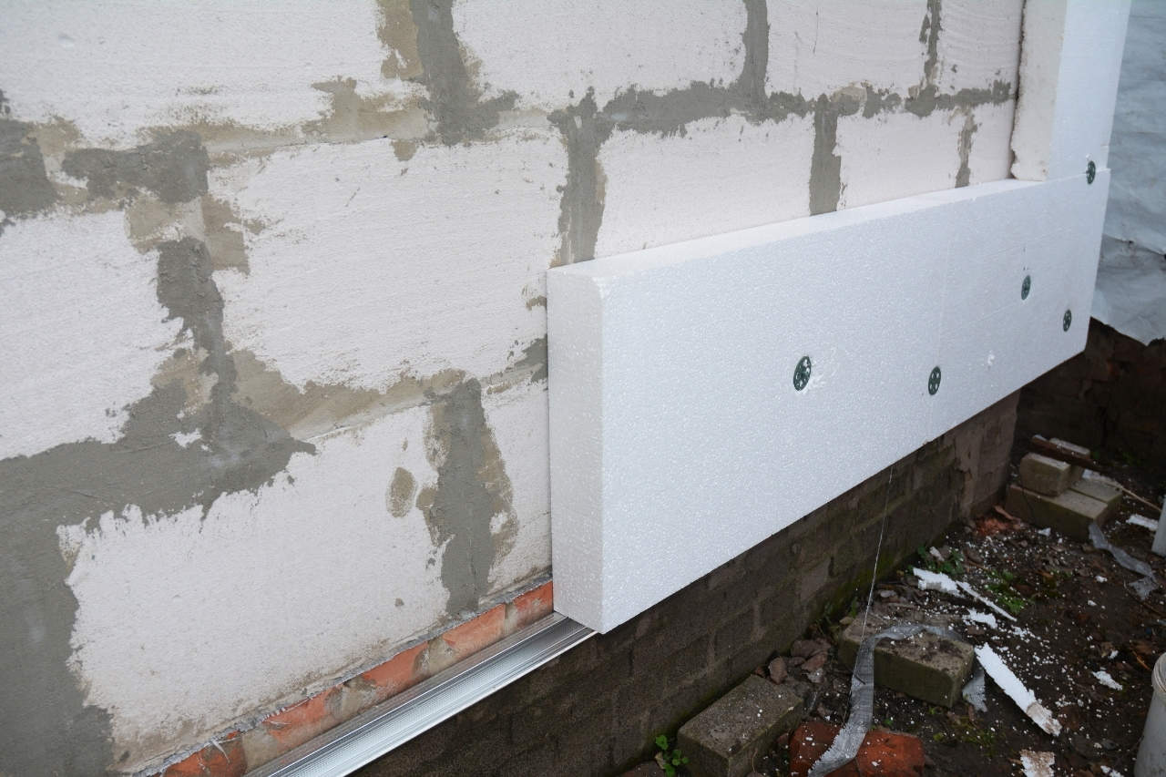 Rigid Foam Insulation On Exterior Concrete Walls
