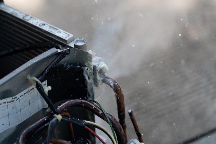 Signs of a Refrigerant Leak