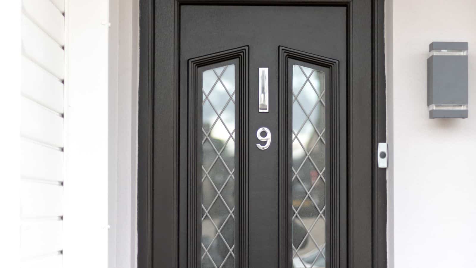 install new house numbers