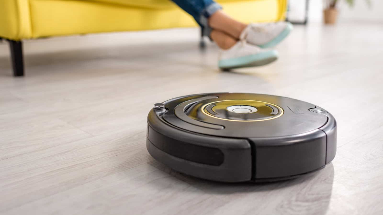 smart home tech - smart vacuum