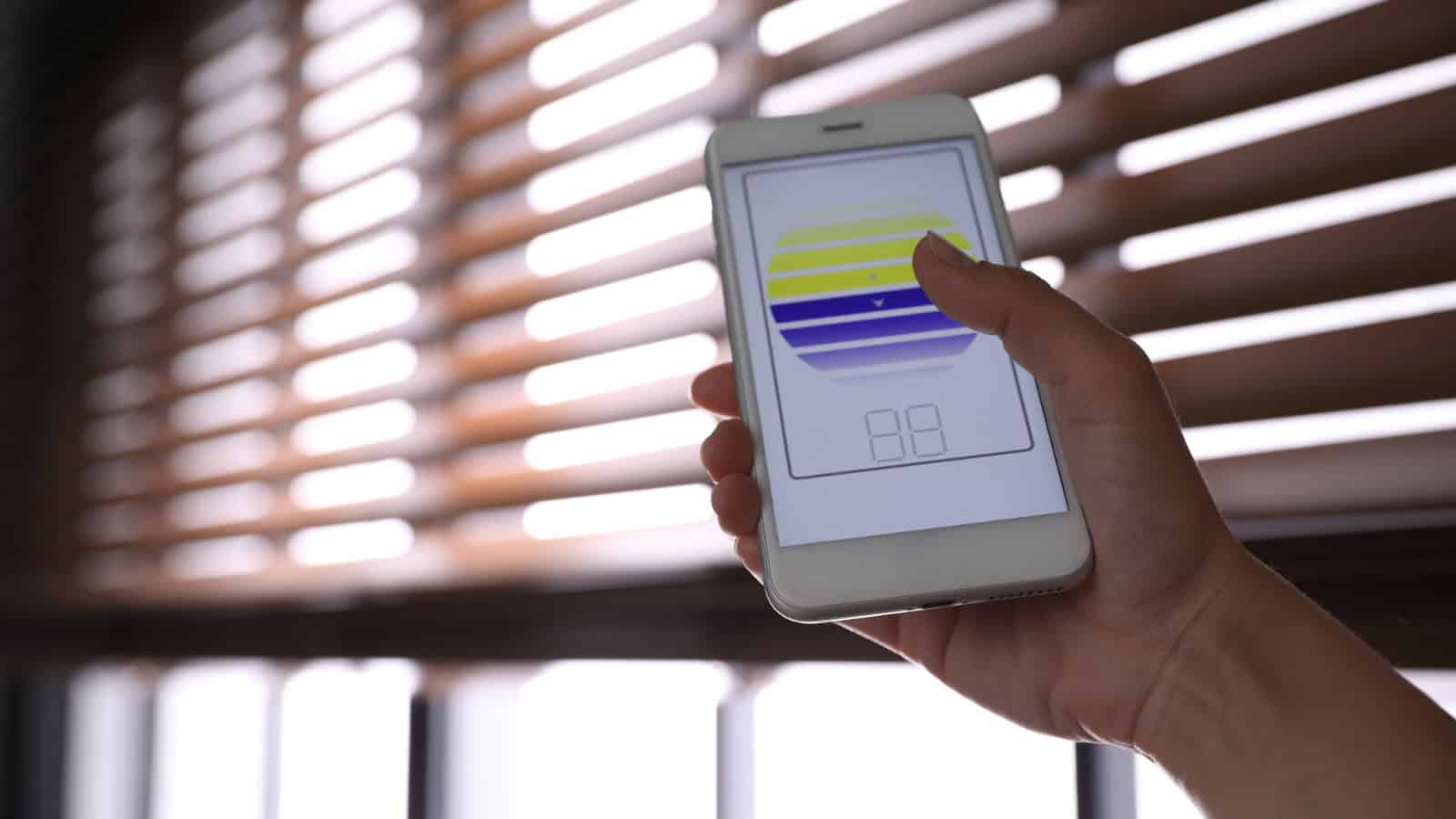 smart home tech - smart blinds