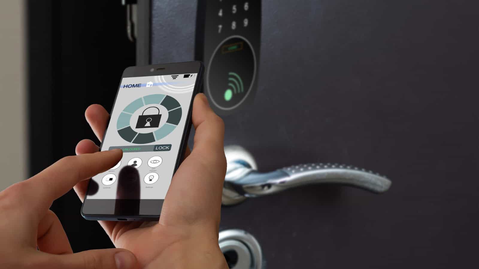 smart home tech - smart locks