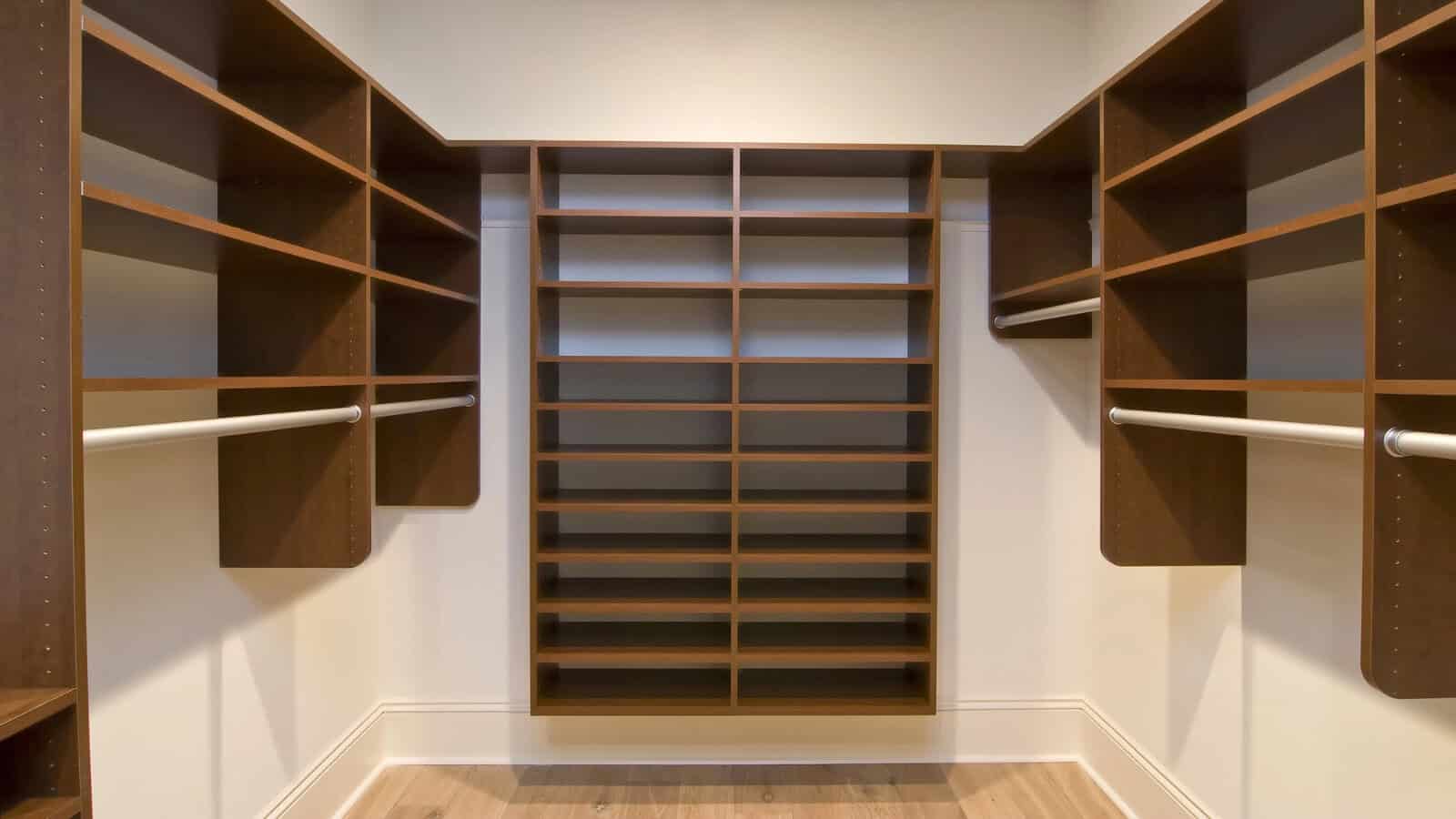clean closet