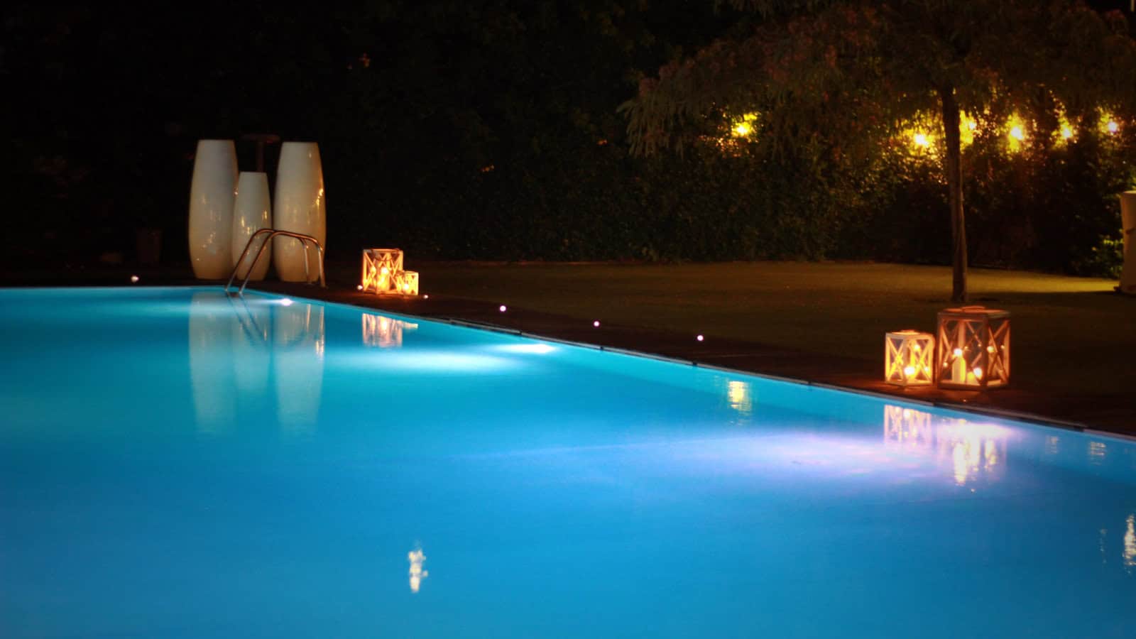 pool lighting